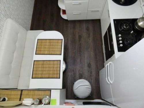 Оригинальный дизайн для маленькой кухни. 04