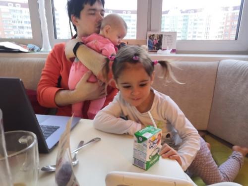 Семейные новости.  Когда мы обсуждали дизайн нашей новой квартиры, мы с Русланом говорили, что нам не очень нравится чёрный цвет в интерьере.