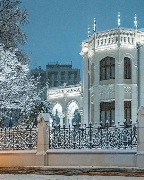 Зима посетила особняк Зинаиды Морозовой на спиридоновке 17. 06
