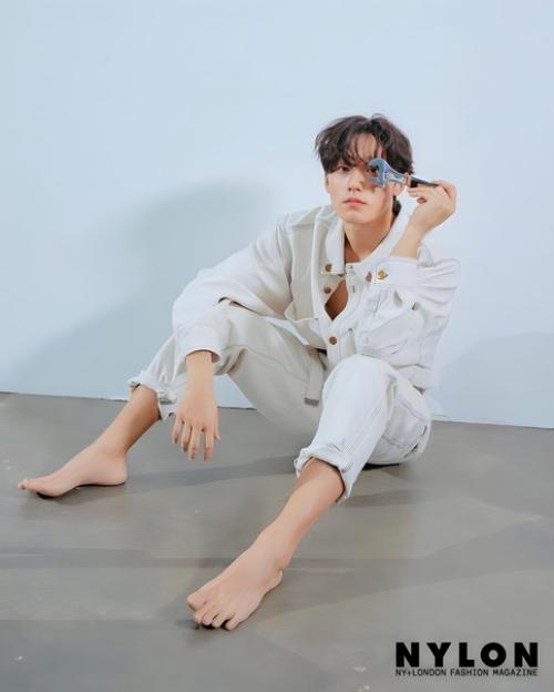 Иногда не нужно искать или придумывать красивый фон для интересных фотографий. 02