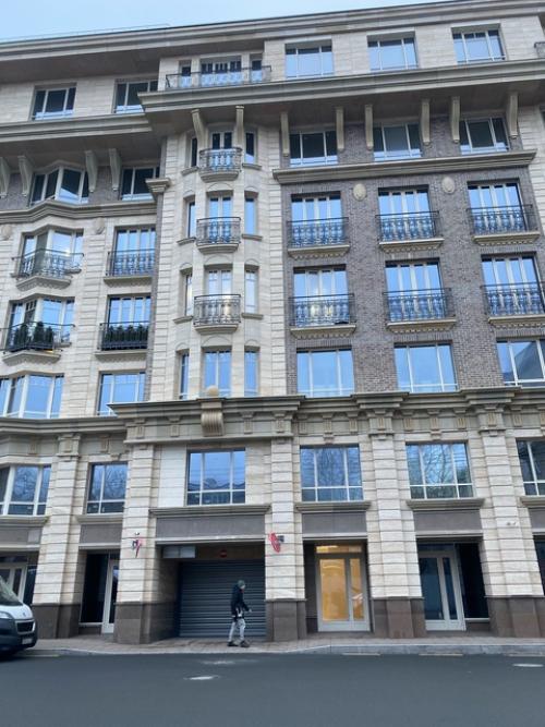 Цвет почти всё в интерьере решает. 03