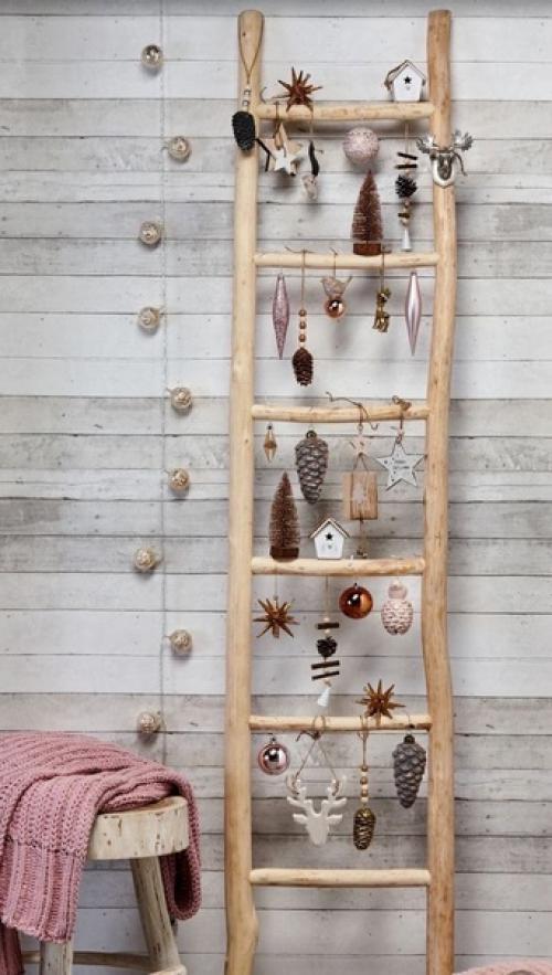 Лесенка может стать прекрасным декоративным и функциональным элементом в вашем интерьере. 01