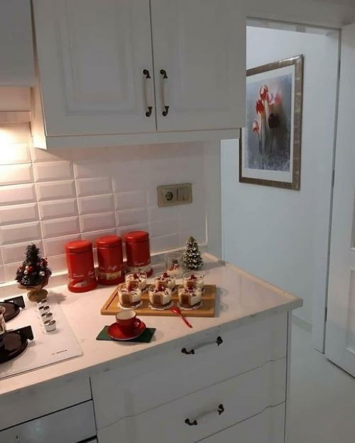 Белоснежная кухня на ваш суд. 04