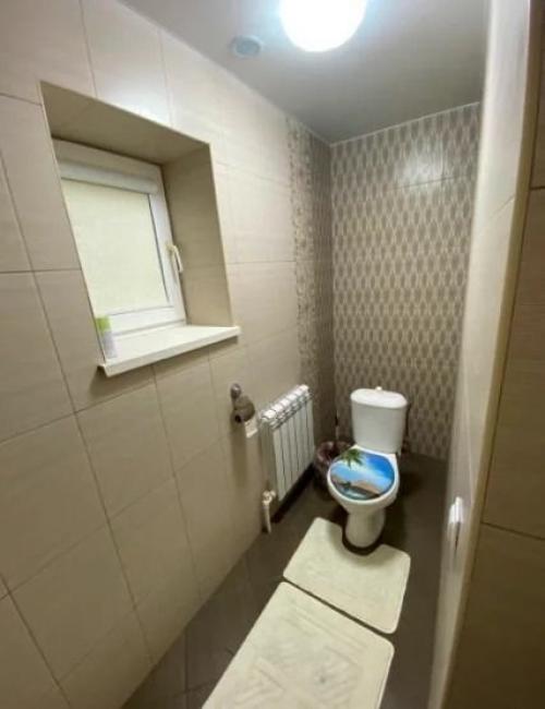 После свадьбы семья нам старый дом подарила. 04