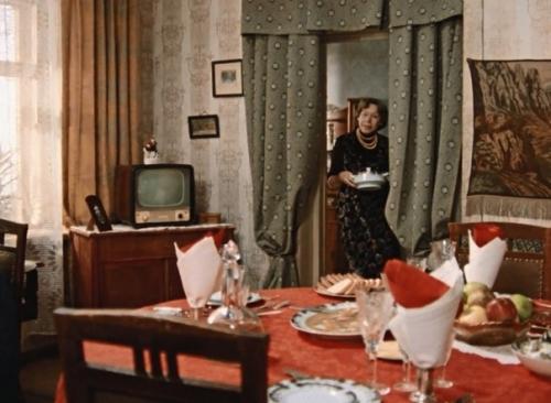 Интерьеры из советских кинофильмов 60-80-х годов. 01