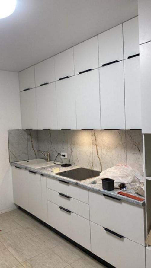 Белая кухня стильно - это всегда! 01