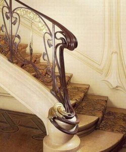 В 1898 году мажорель нанял Генри (Анри) саважа (1873 - 1932), молодого парижского архитектора для строительства собственного дома. 07