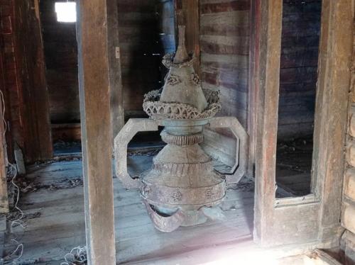 Уникальная Россия. Заброшенный Теремок с Двуглавыми Орлами - малоизвестная красота в жилой деревне под Тверью и к тому же рядом с дорогами. 05