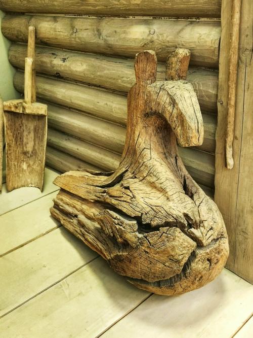 История пермского края с древнейших времён до конца прошлого века компактно упакована в одном из красивейших особняков старой Перми - доме Мешкова.  