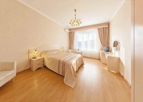 В том случае, если вы ещё не спланировали свой отдых на лето 2023 года, мы ждём вас в нашем уютном семейном отеле бонжур в п. сукко ( Анапа). 04