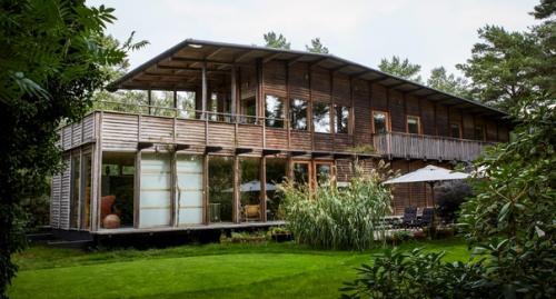 Добро пожаловать в дом генерального директора String Furniture Питера эрландссона. 08