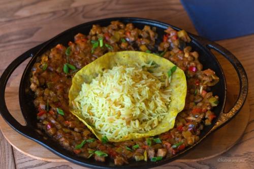 Пока свежи мои вкусовые ощущения, делюсь с вами отзывом о гастрономическом Сете чайханы Zarbazar. 02