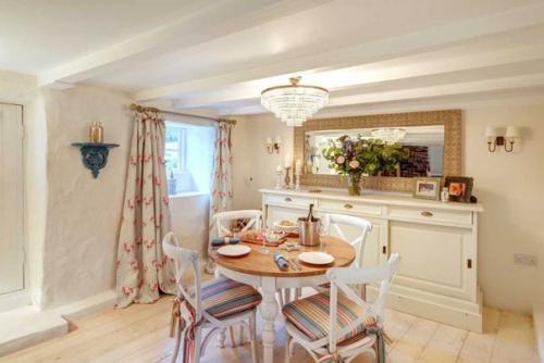 Этому дому более 300 лет. 08