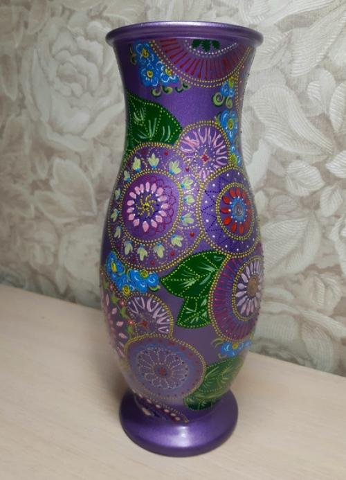 Сейчас очень популярной стала точечная роспись предметов интерьера. 03