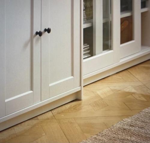 Всем добрый день подскадите пожалуйста, какое напольное покрытие вы бы посоветовали? 01