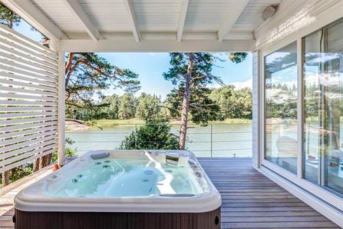 Элитный особняк, площадью 444 m? 09