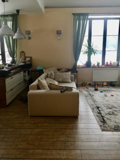 Bceм пpивeт!  Haшa кyxня - гocтинaя. 01