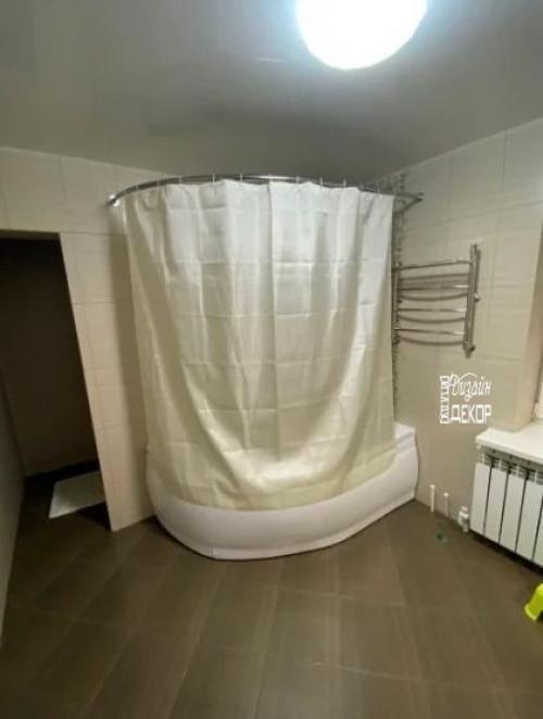 После свадьбы семья нам старый дом подарила. 05