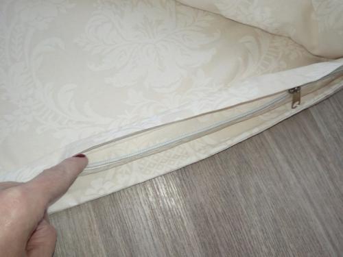 Очень красивая кровать, которая идеально вписалась в интерьер вашей любимой квартиры. 01