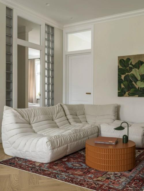 Стеклоблоки, метлах и терракота: квартира в Москве в старом фонде. 03