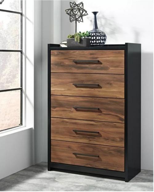 Основная характерная черта комода - это его функциональность. 03