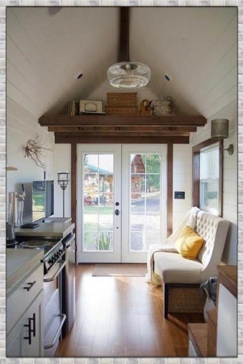 Крохотный домик. В котором есть всё необходимое. 05