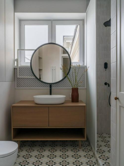 Стеклоблоки, метлах и терракота: квартира в Москве в старом фонде. 07