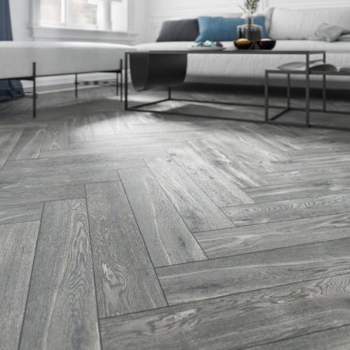 В случае если вам интересно, какую плитку выбрать для ванной, кухни или гостиной - плитки под дерево от Cerrad всегда будут хорошим выбором. 01