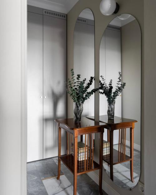 Владелица этой квартиры -  женщина, которая планирует жить здесь с собакой. 08