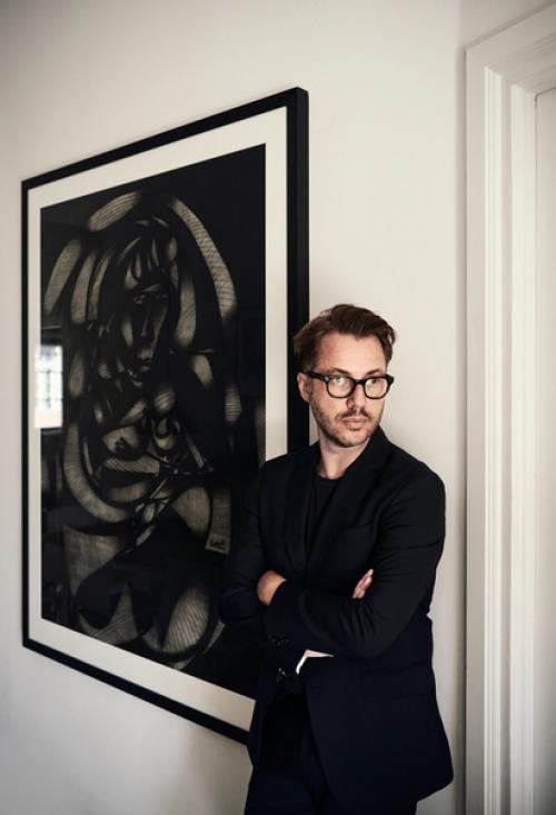 Монохромная квартира дизайнера ли коттера в Стокгольме. 01