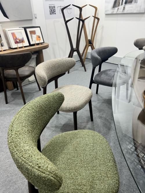 Утром прыгнула в метро и одной из первых была на выставке дизайна интерьеров АrtDom. 05