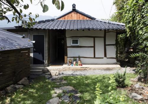 Небольшой дом с традиционными элементами декора в южной Корее. 04