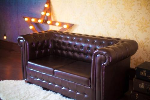 Фотостудия, в связи со сменой экспозиции продает мебель. 03