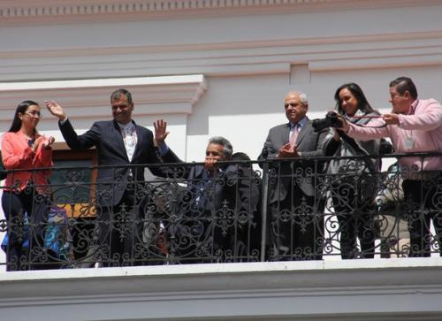 Радиогринго: Кито.  В том случае, если бы наша планета была плоской, Кито был бы пупом земли. 02