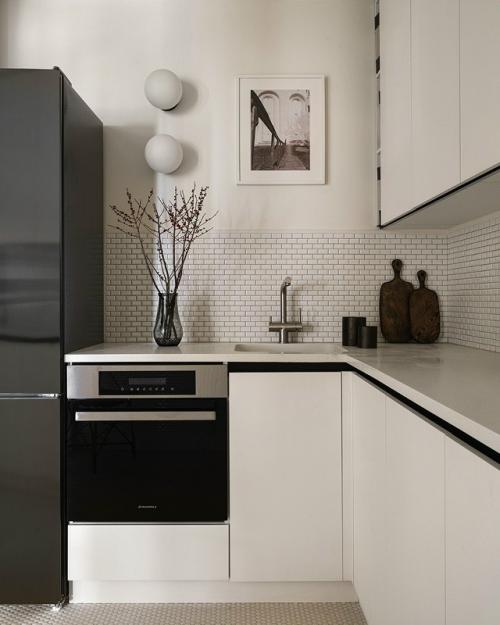 Реализованный интерьер однокомнатной квартиры, площадью 48 кв. 03