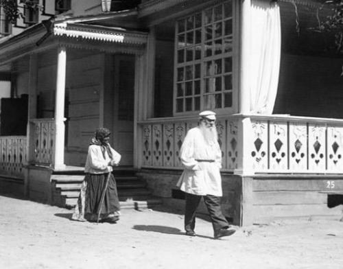 Бродский убеждал нас не выходить из комнаты, и сейчас этот призыв актуален как никогда. 05 Бродский убеждал нас не выходить из комнаты, и сейчас этот призыв актуален как никогда. 05