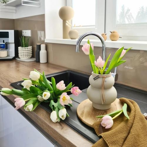 Почему некоторые интерьеры выглядят особенно уютно, задаемся мы вопросом. 01