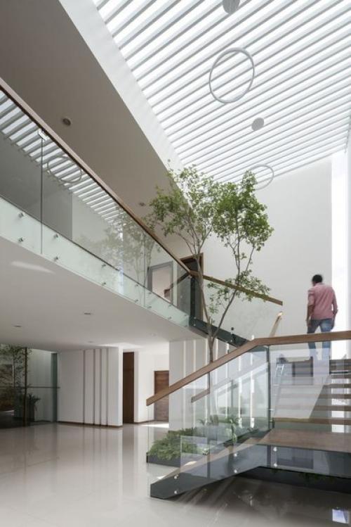 Дом G - 08 / Саул Лара. 01