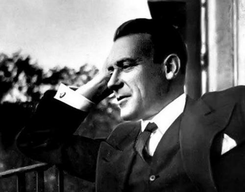 Бродский убеждал нас не выходить из комнаты, и сейчас этот призыв актуален как никогда. 03 Бродский убеждал нас не выходить из комнаты, и сейчас этот призыв актуален как никогда. 03