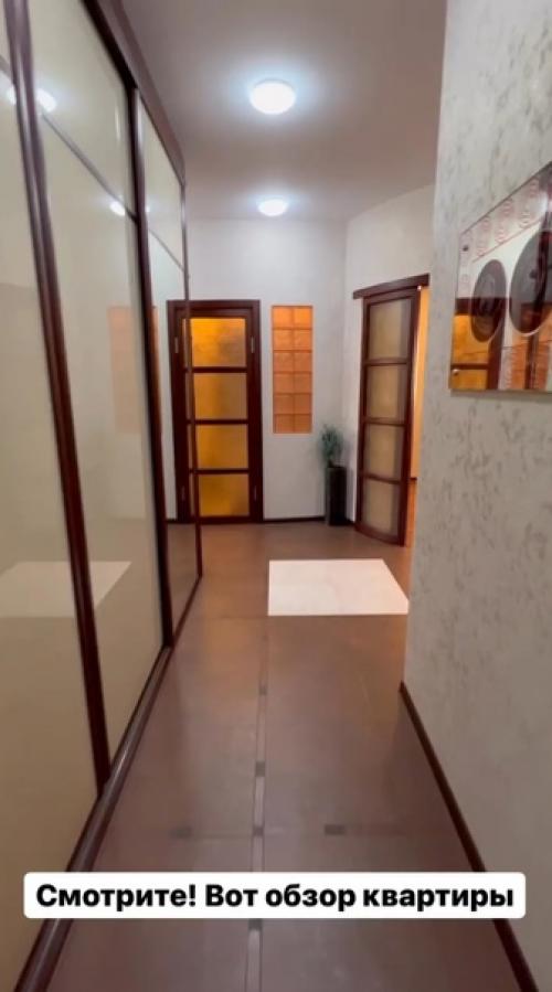 Вот Обзор: катя колисниченко устроила экскурсию по новой квартире в Санкт-петербурге. 01