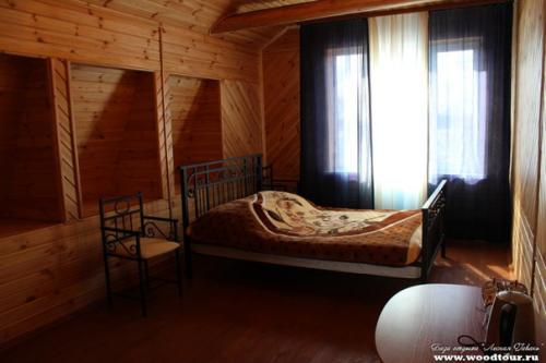 БО Лесная Гавань на юге псковской обл., озеро спастер. 08