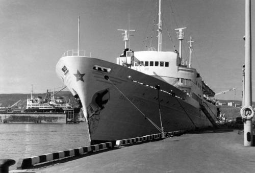 Теплоход вацлав воровский. 01