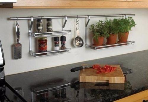 10 больших секретов маленькой кухни - мы вмещаем все необходимое. 05