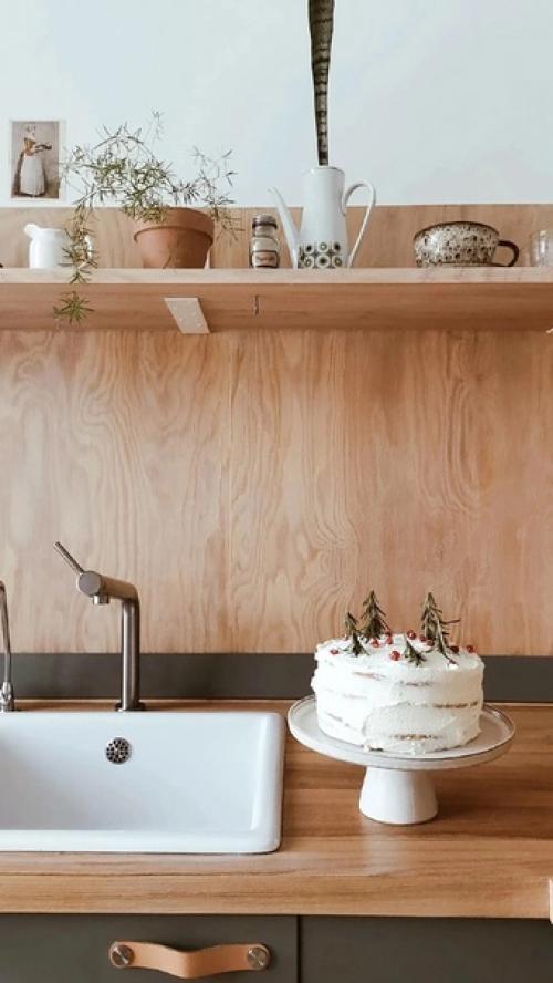 Добрый день, меня зовут Ирина. 01