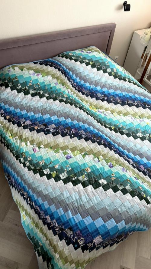 Покрывало барджелло Волна ручной работы - тепло мастера и уют в каждой стежке. 01