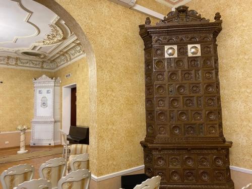 Интерьеры дома корешева в Сарапуле, ныне дворец бракосочетаний. 04