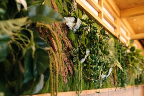 Озеленение интерьера искусственной зеленью и стабилизированными мхами. 04 Озеленение интерьера искусственной зеленью и стабилизированными мхами. 04