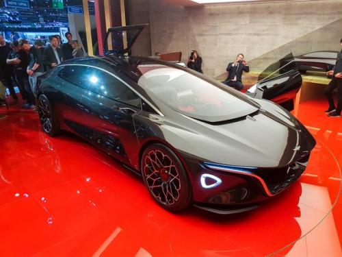 Новый Aston Martin: круче Теслы, дороже Ferrari. 06