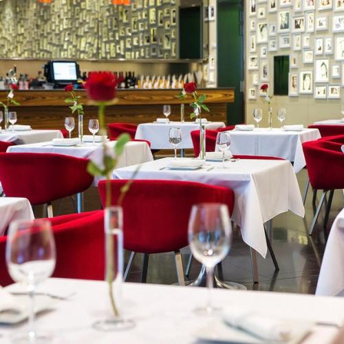 Не знаете куда сходить в пятницу? 01