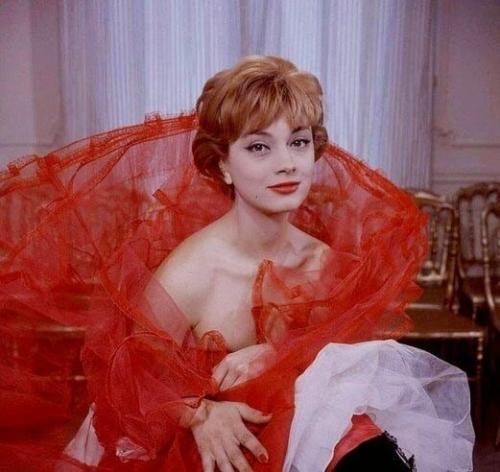 Самая загадочная модель Chanel. 08